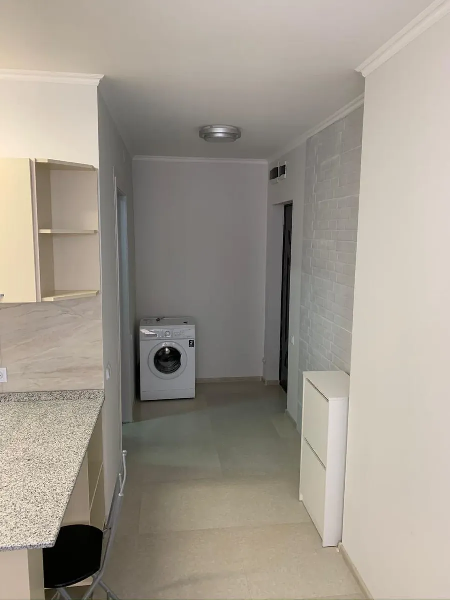 Квартира, 2-комн., 180 м², Mega City