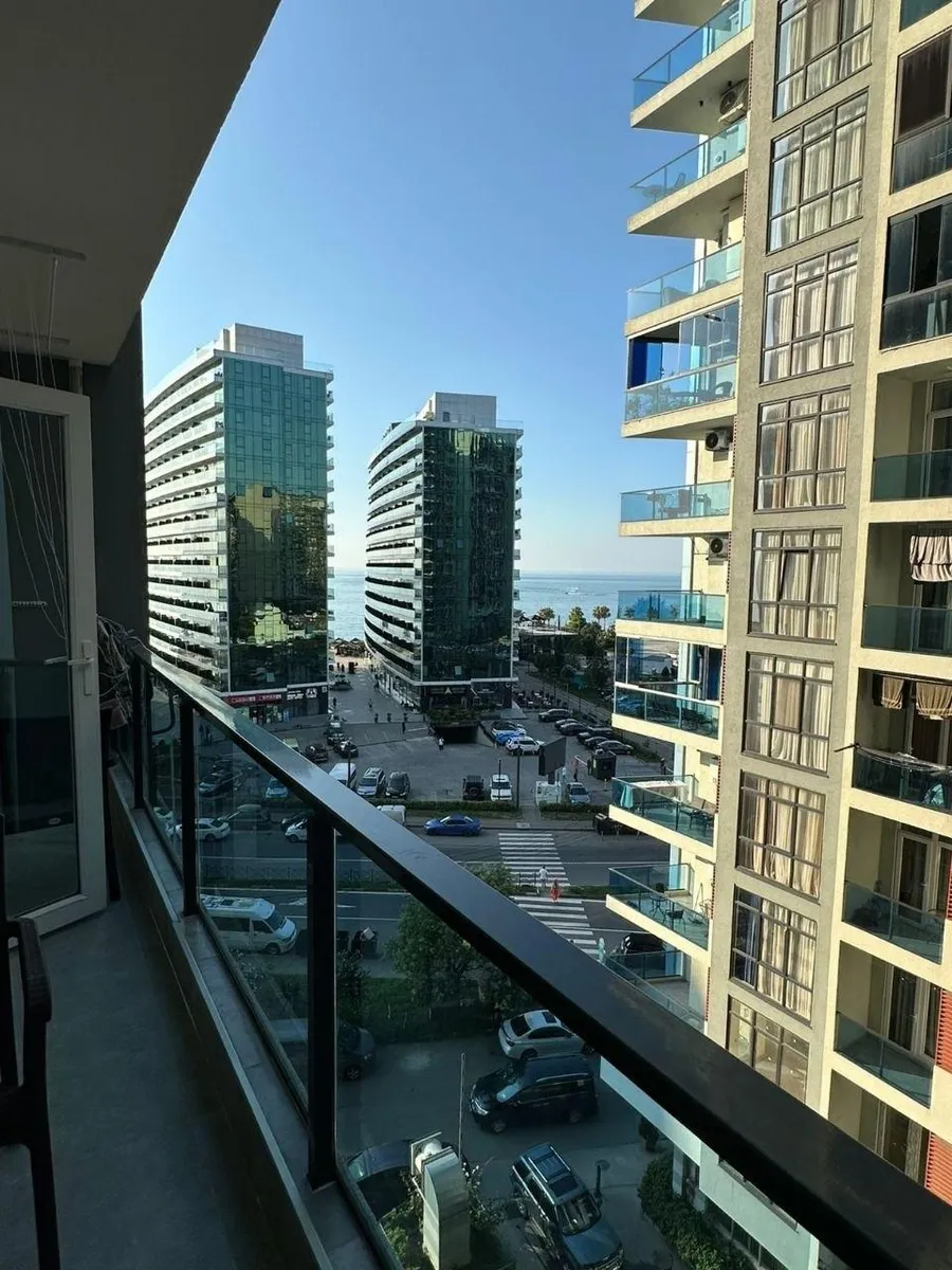 Квартира, 3-комн., 60 м², Bat Towers
