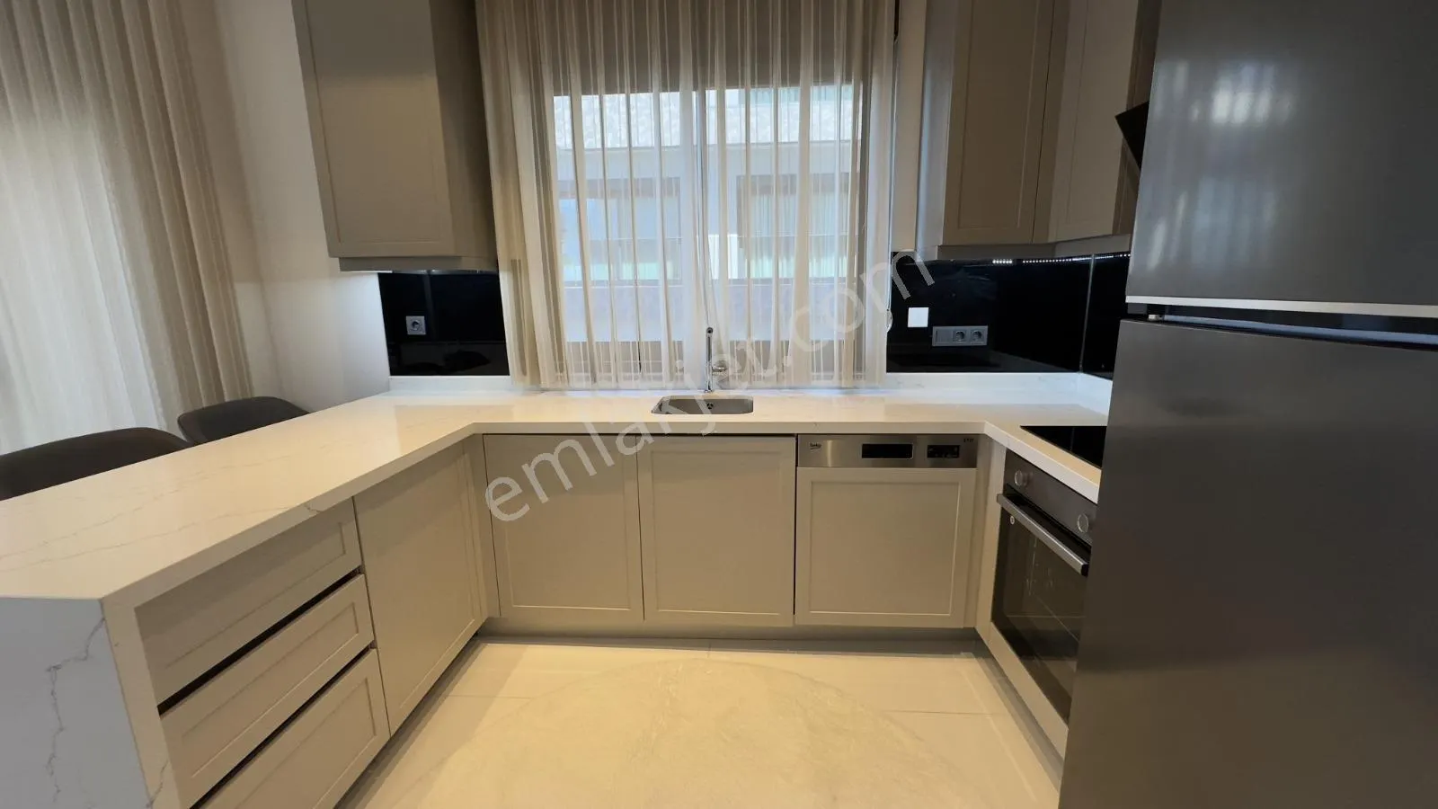Apartment, 3-room, 125 m²