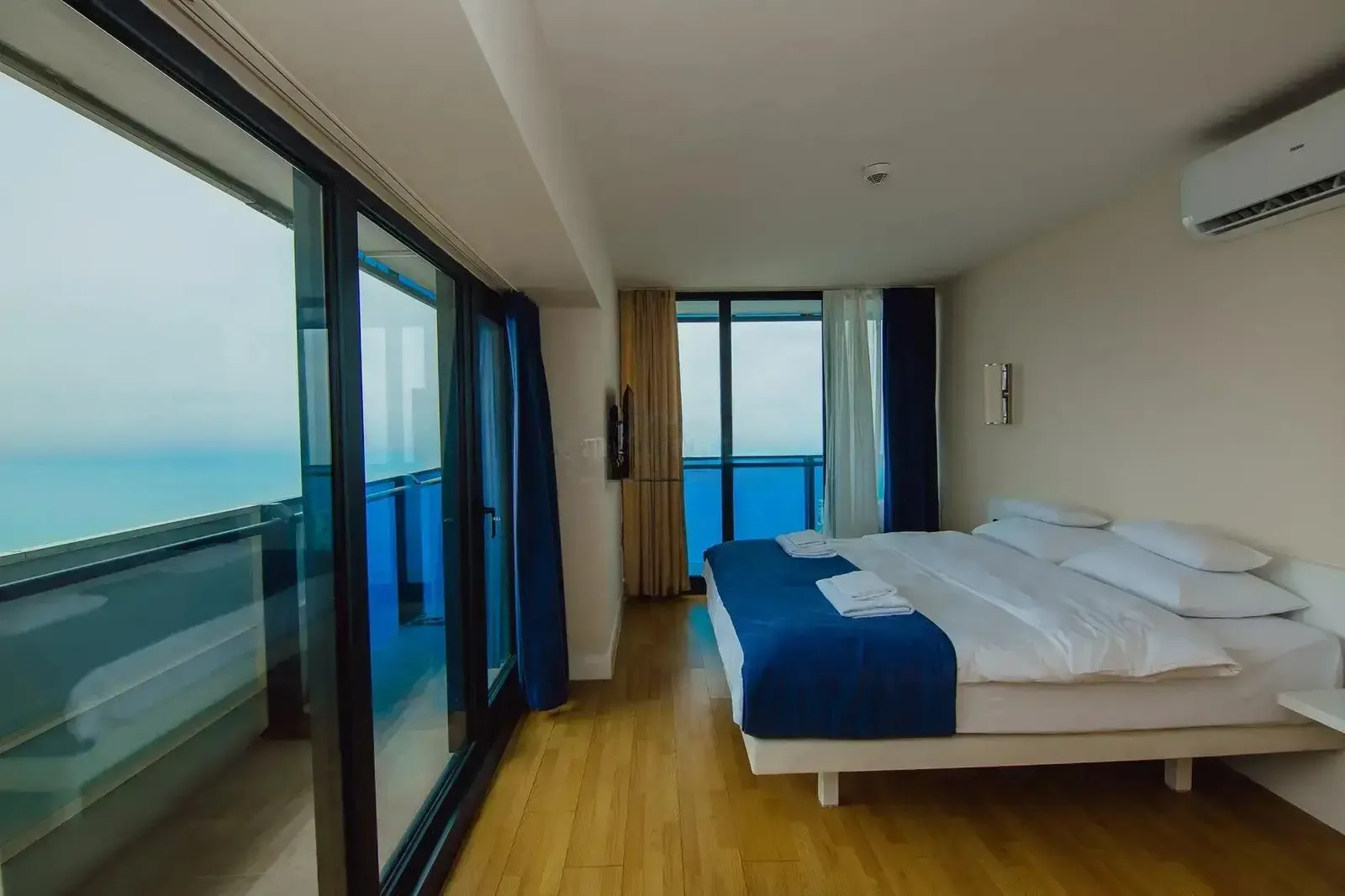 Apartment, 3-room, 70 m², Orbi City