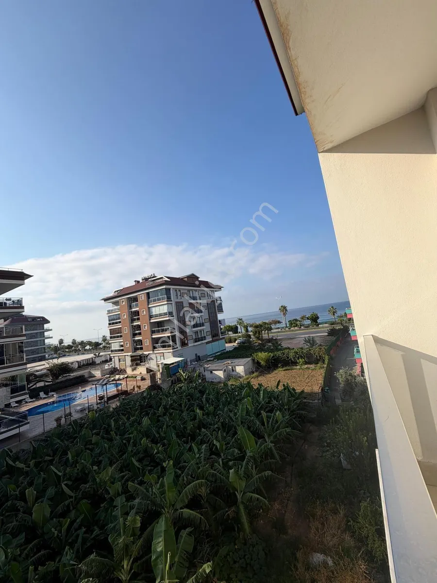 Apartment, 3-room, 130 m²