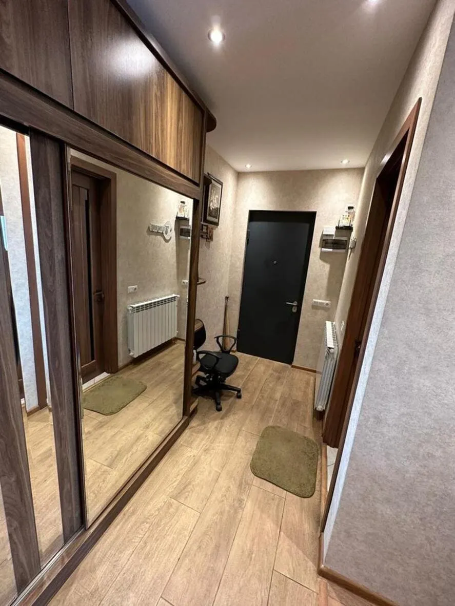 Apartment, 3-room, 108 m²
