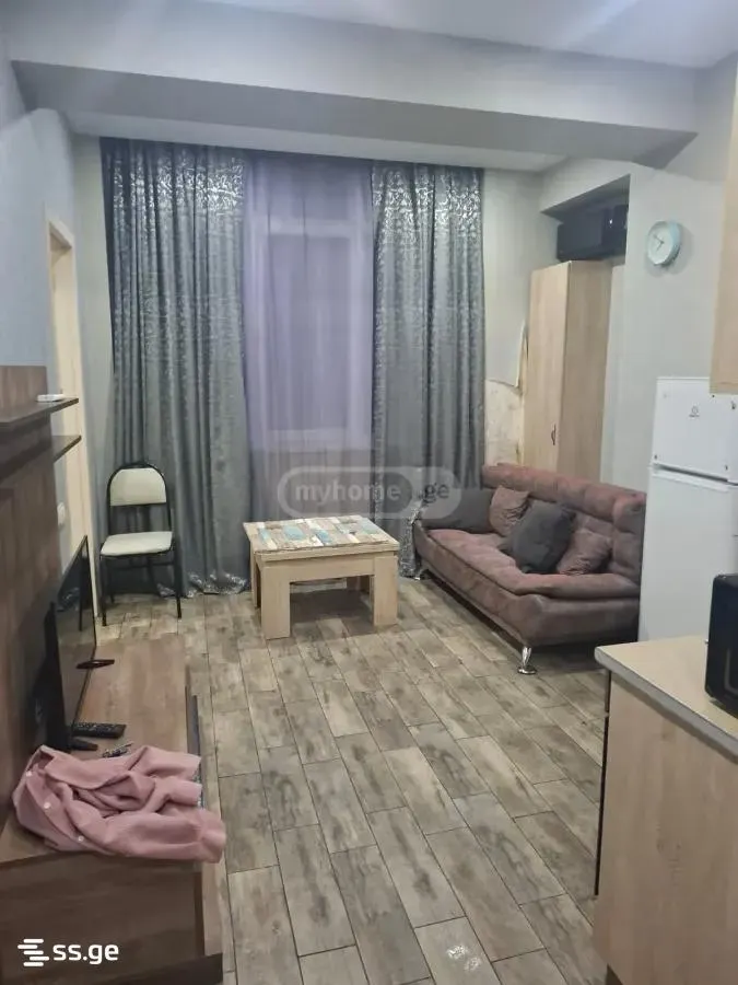 Квартира, 2-комн., 42 м², Dighomi Park