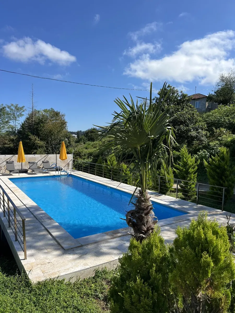 House, 6-room, 417 m²