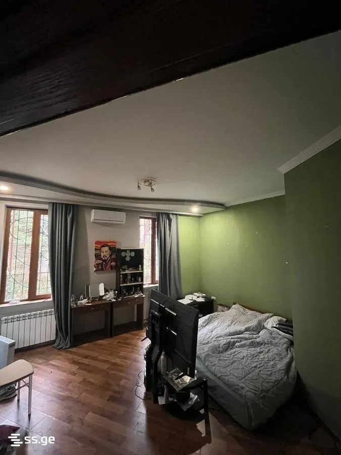 Дом, 5-комн., 430 м²
