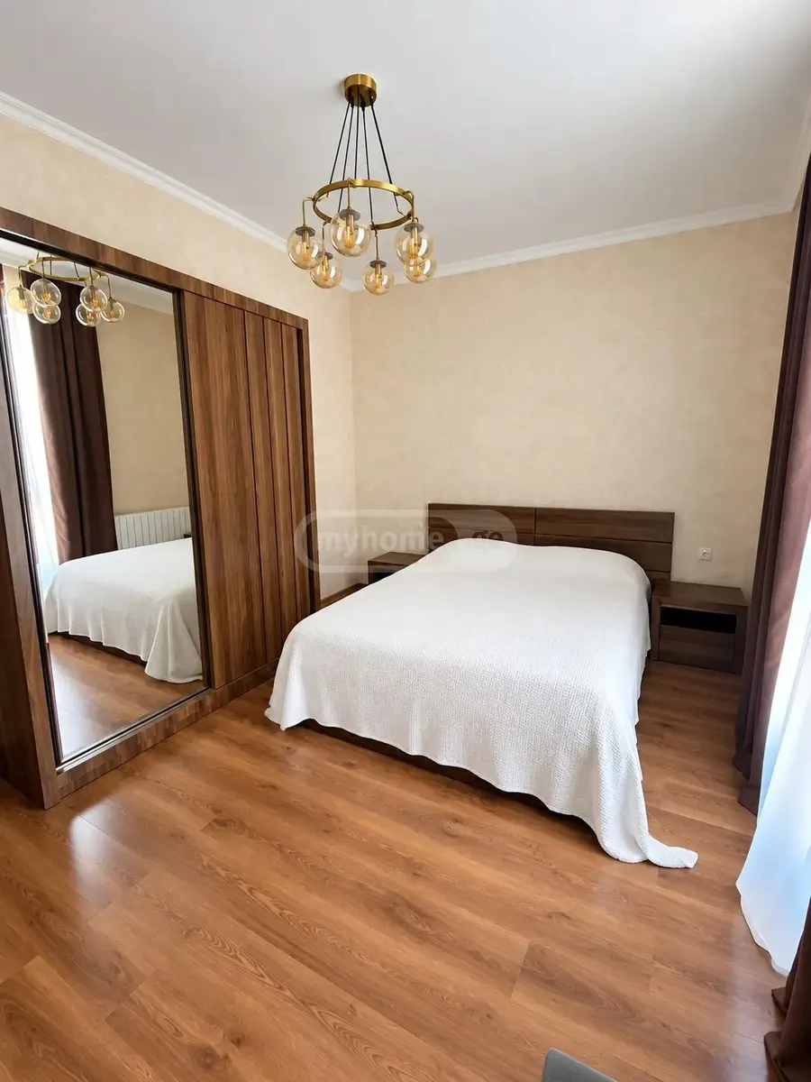 House, 5-room, 246 m²