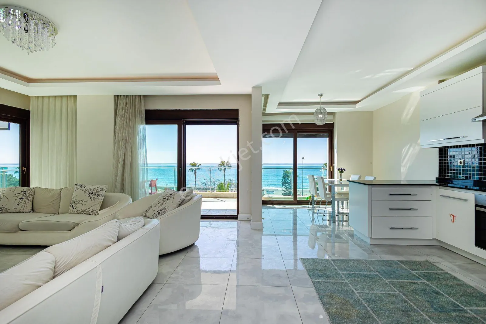 Apartment, 4-room, 160 m²