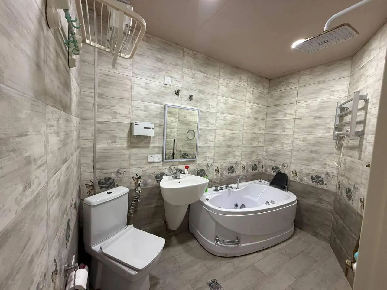 Квартира, 3-комн., 72 м²