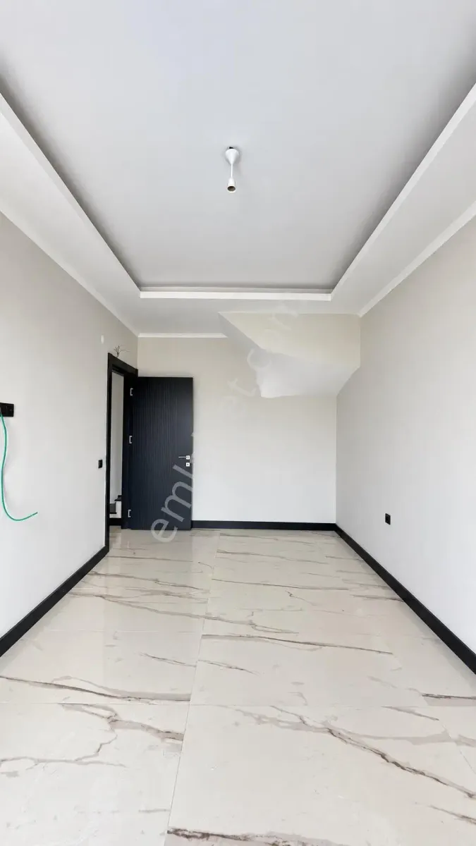 Apartment, 4-room, 145 m²