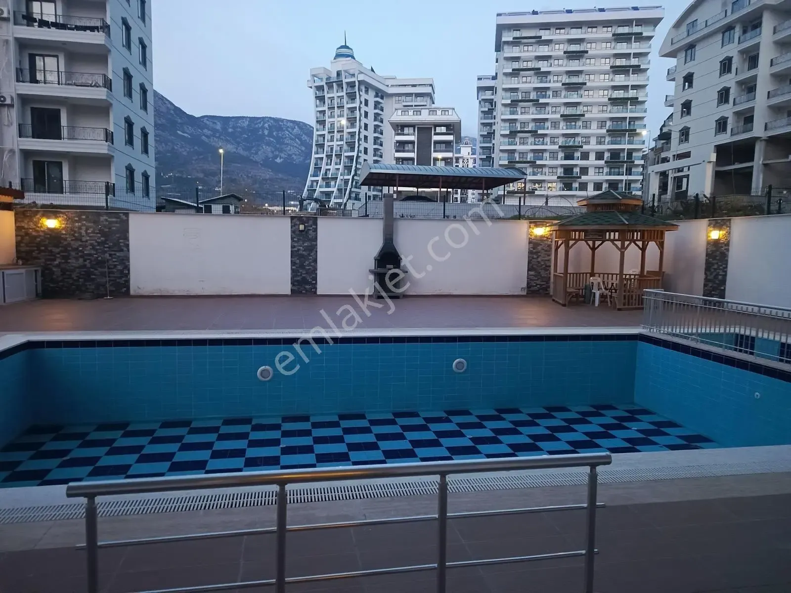 Apartment, 2-room, 65 m²