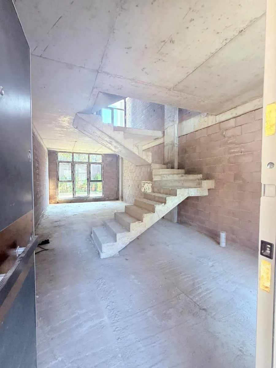 Дом, 5-комн., 185 м²