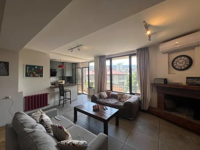Квартира, 4-комн., 137 м²