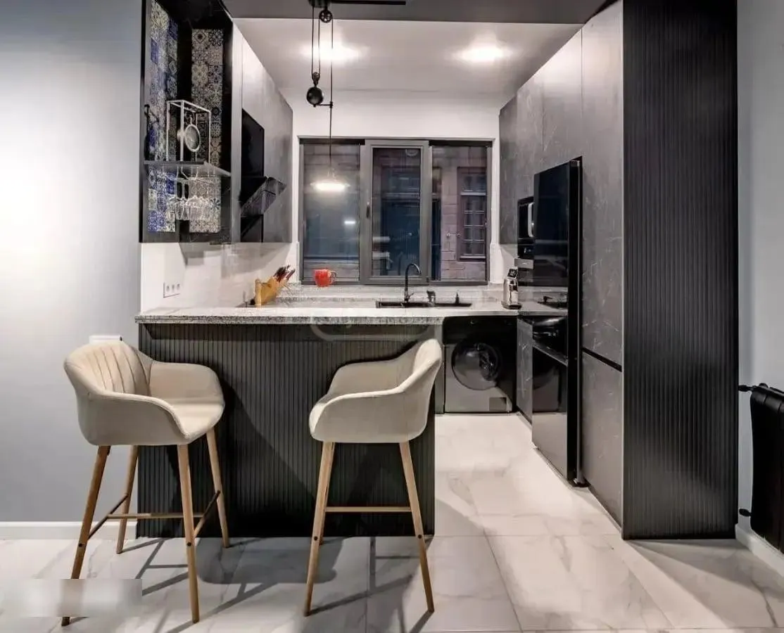 Дом, 4-комн., 240 м²