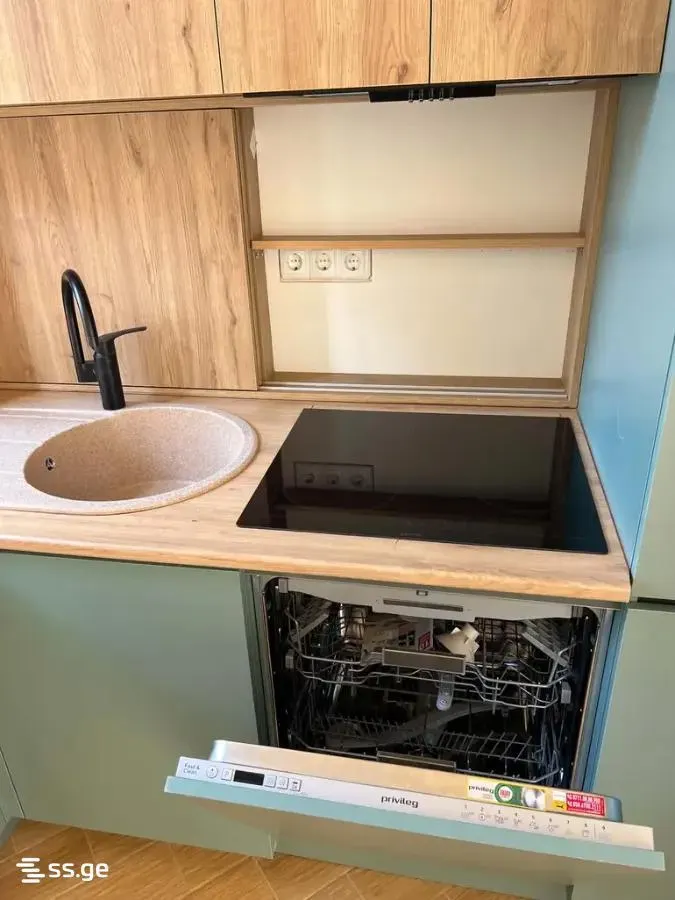 Apartment, 3-room, 70 m², MS Varketili