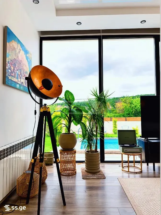 Дом, 5-комн., 750 м²