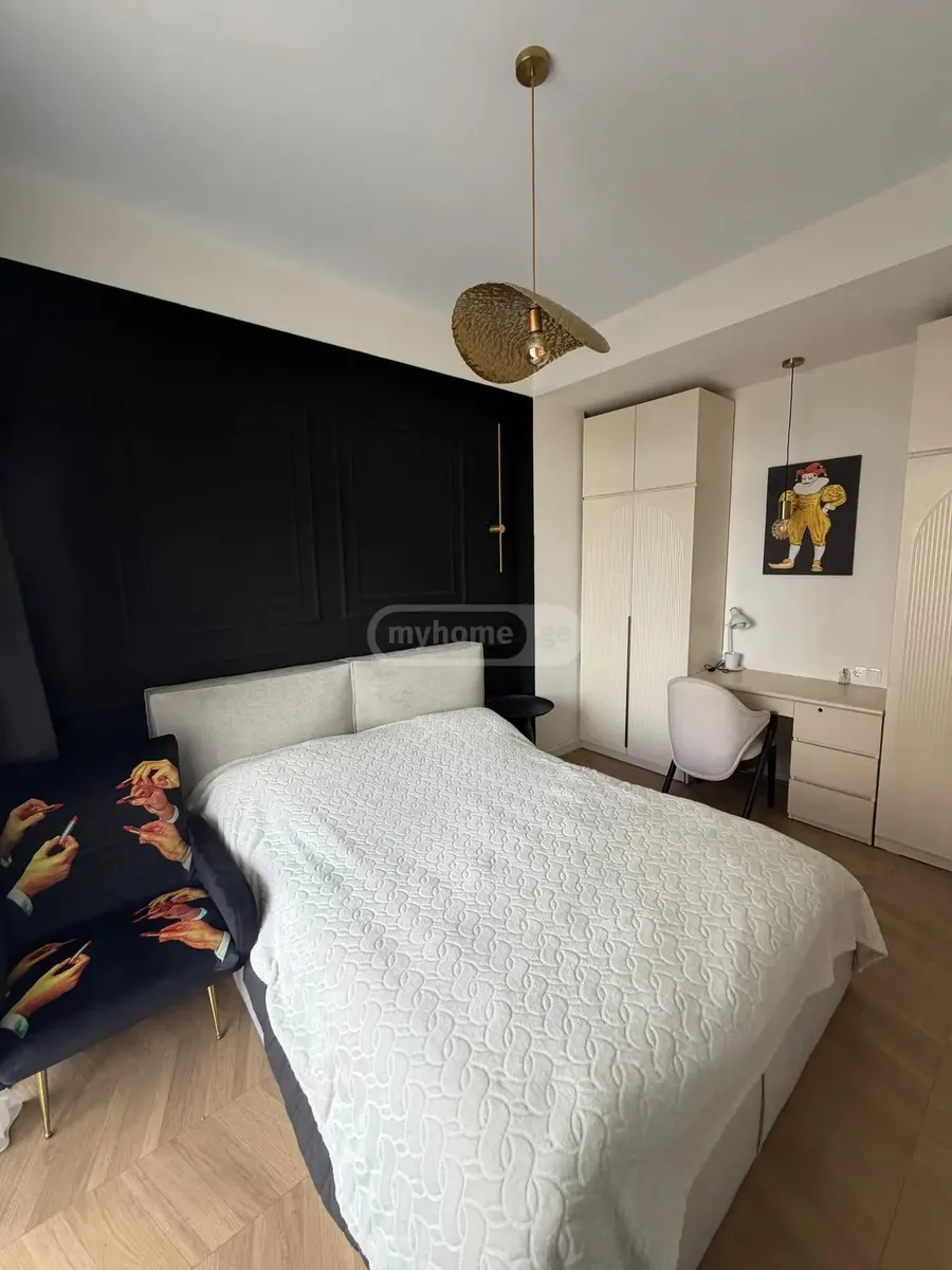Квартира, 3-комн., 114 м²