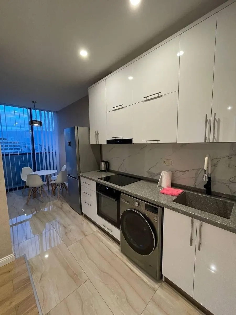 Apartment, 3-room, 73 m², Batumi Sunrise Residence