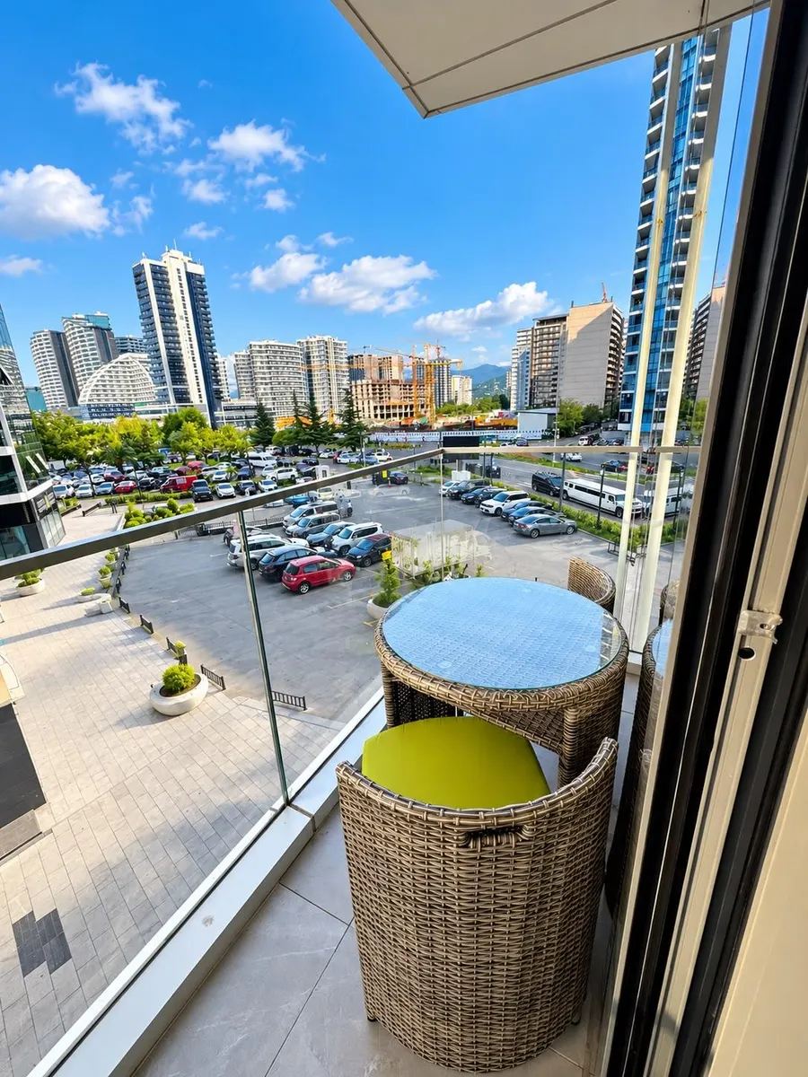 Квартира, 3-комн., 55 м², Batumi View