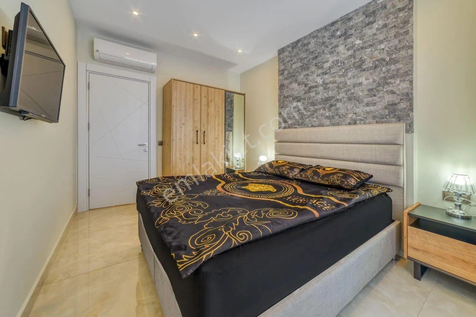 Apartment, 3-room, 85 m²