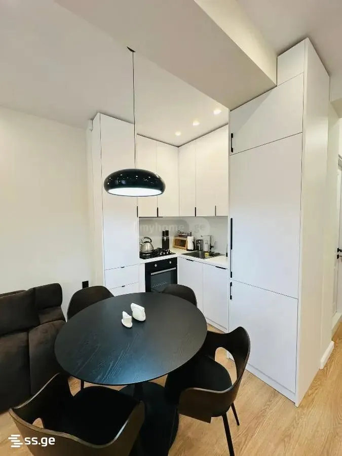 Apartment, 3-room, 82 m², B-Home