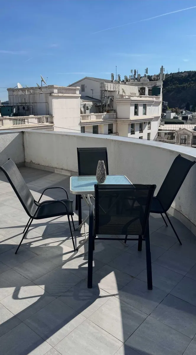 Квартира, 3-комн., 160 м²