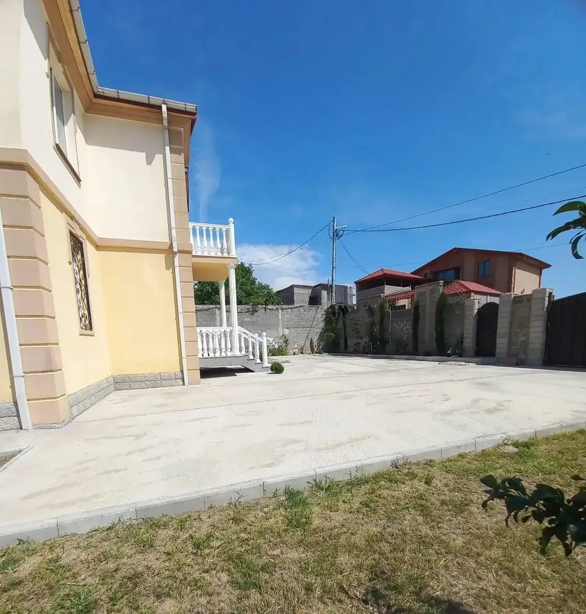 House, 8-room, 420 m²