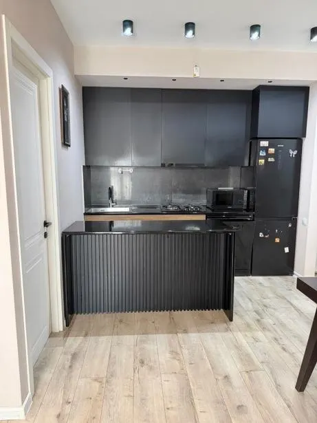 ბინა, 3-ოთახიანი, 60 მ², Asmati St, 8a