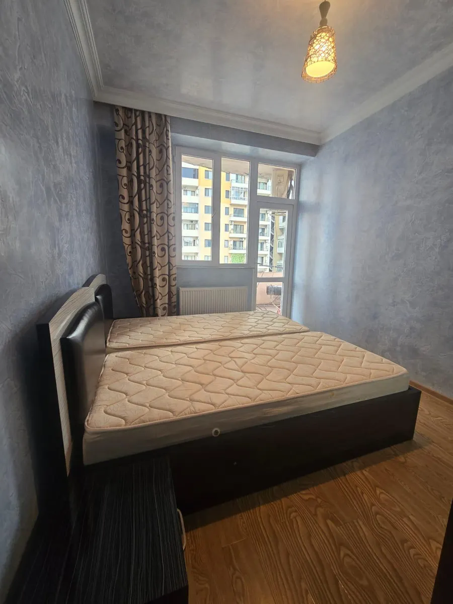 Квартира, 4-комн., 140 м²