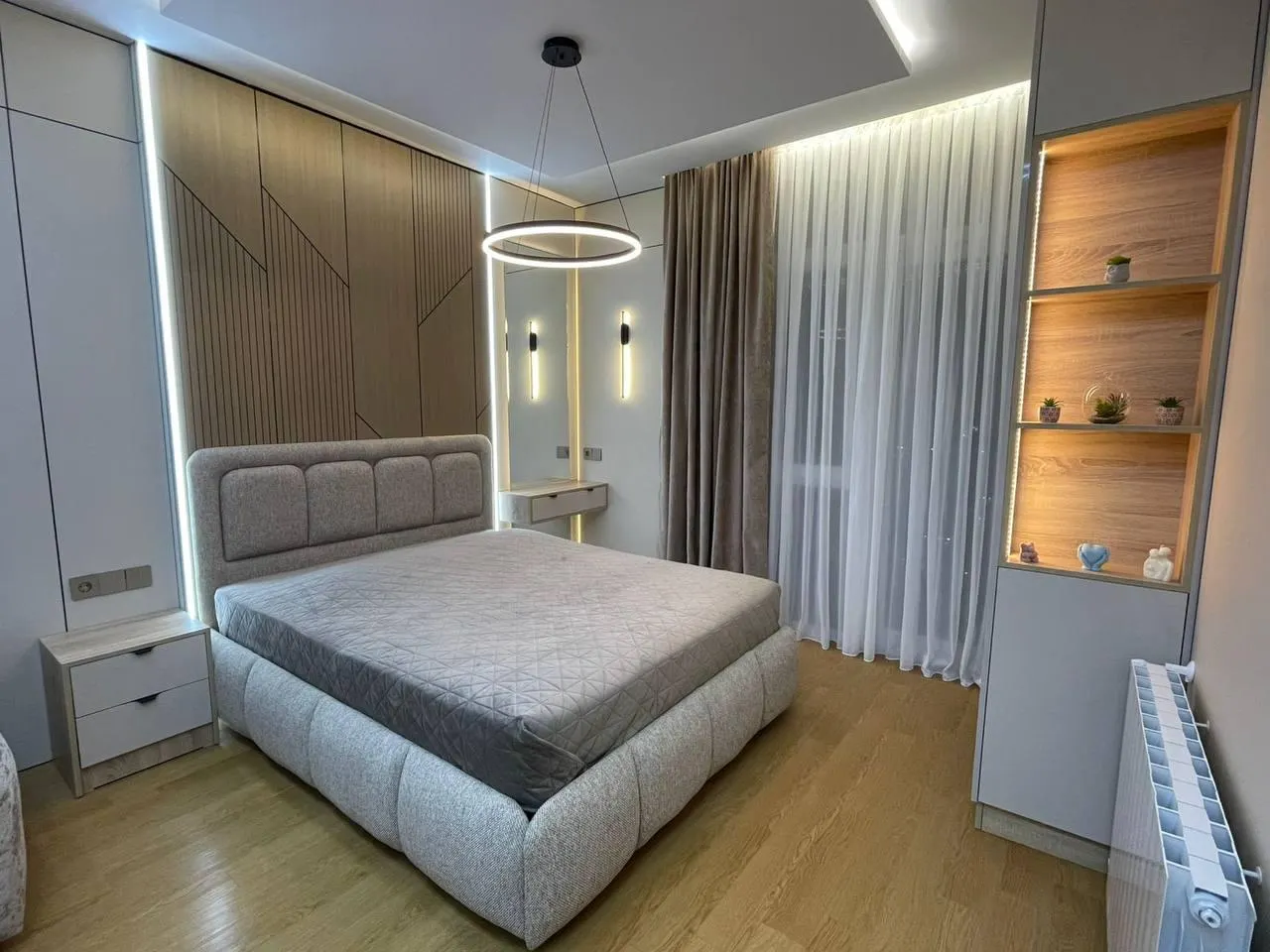 Квартира, 1-комн., 37 м², Royal Residence