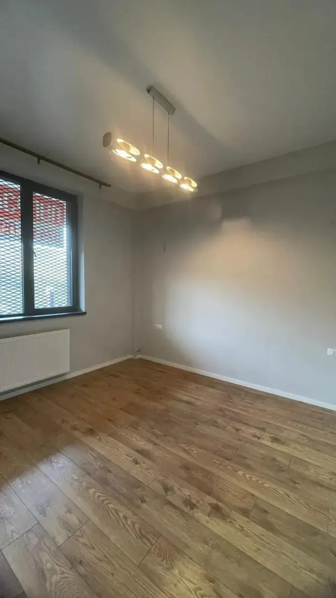 Дом, 6-комн., 350 м²