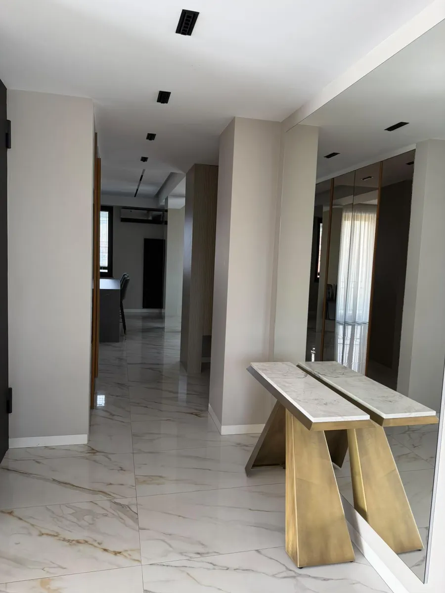 Квартира, 5-комн., 488 м²
