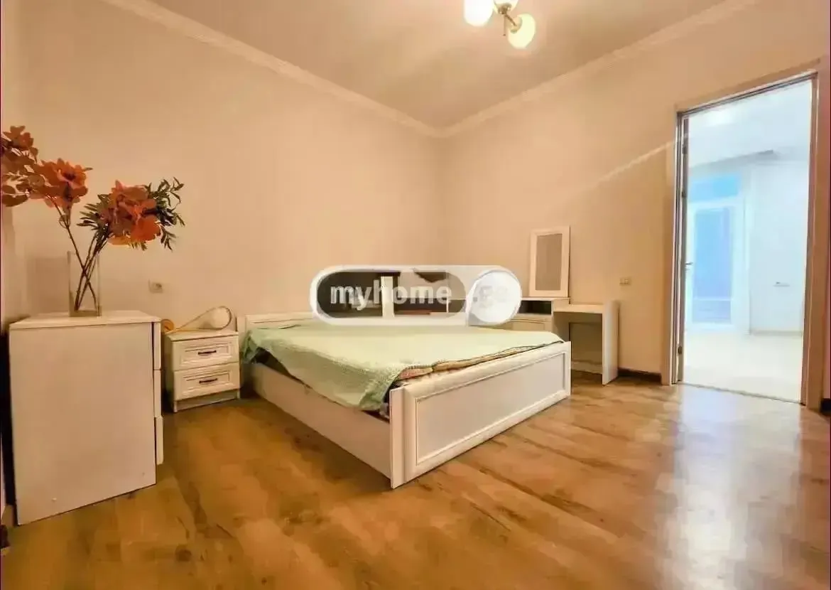 House, 3-room, 71 m²