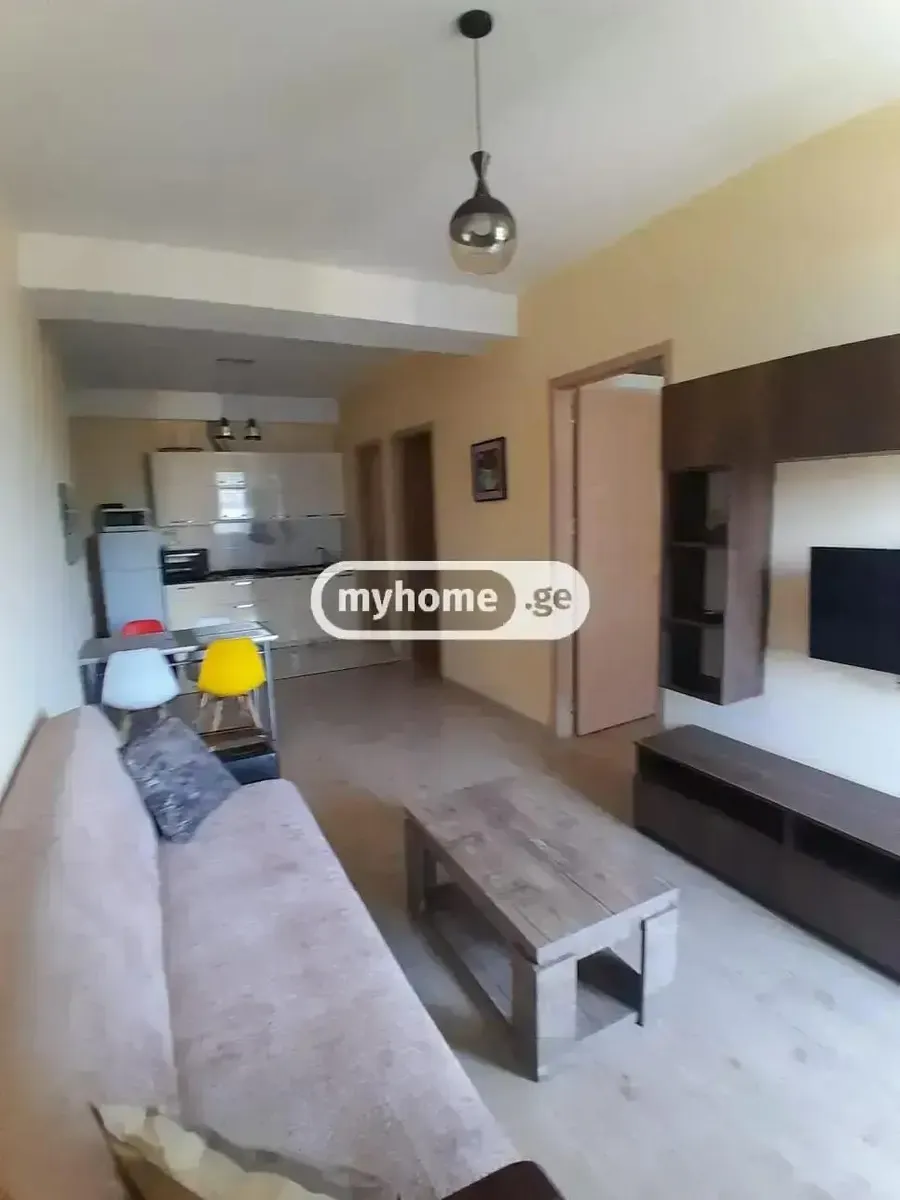 Квартира, 3-комн., 70 м²