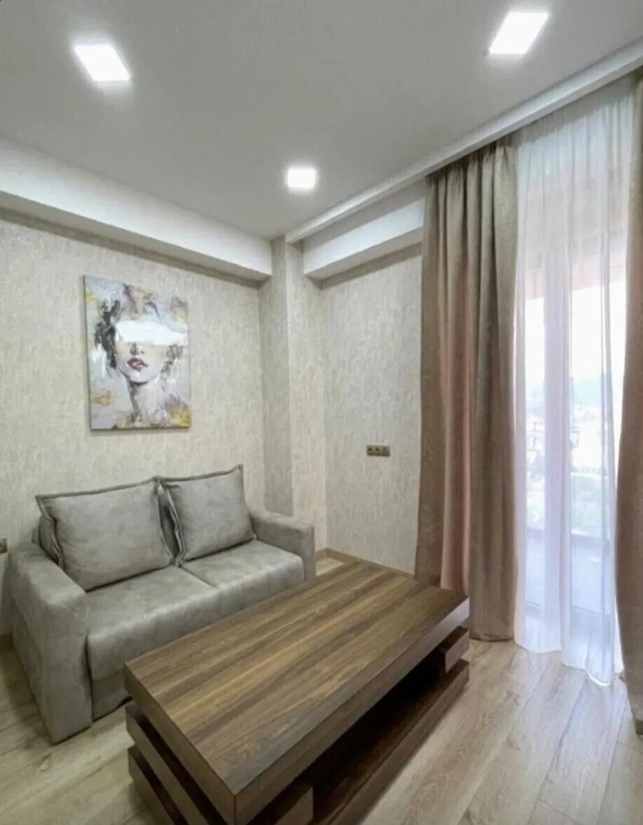 Квартира, 3-комн., 80 м²