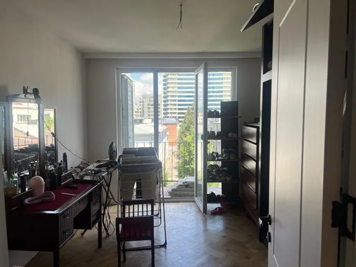 Квартира, 4-комн., 137 м²