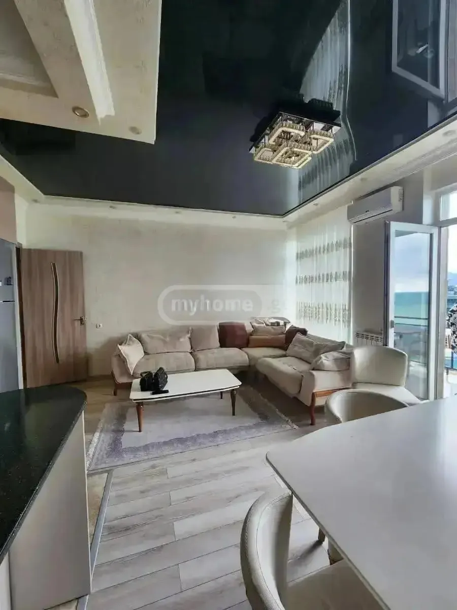 Квартира, 3-комн., 100 м²