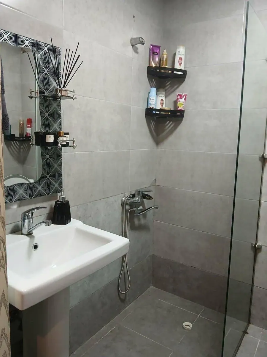 ბინა, 2-ოთახიანი, 37 მ², Tbel Abuseridze St, 49-51