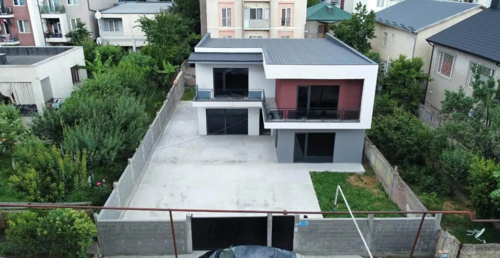Дом, 5-комн., 280 м²
