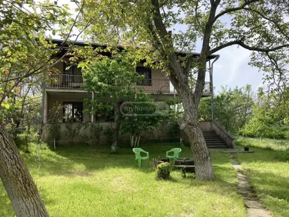 House, 5-room, 310 m²