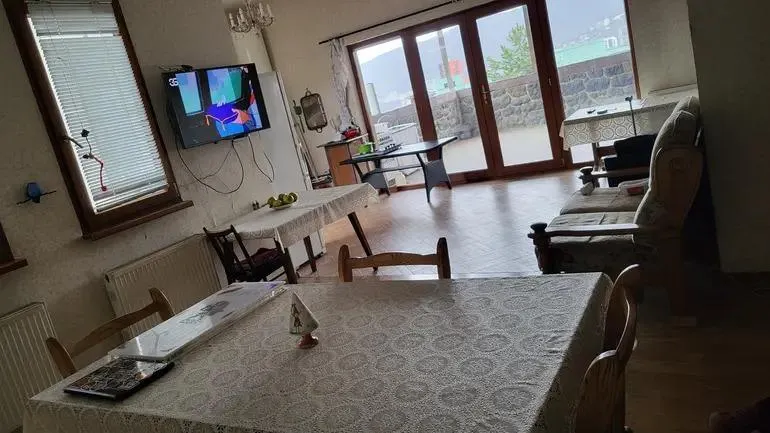 Дом, 5-комн., 580 м²