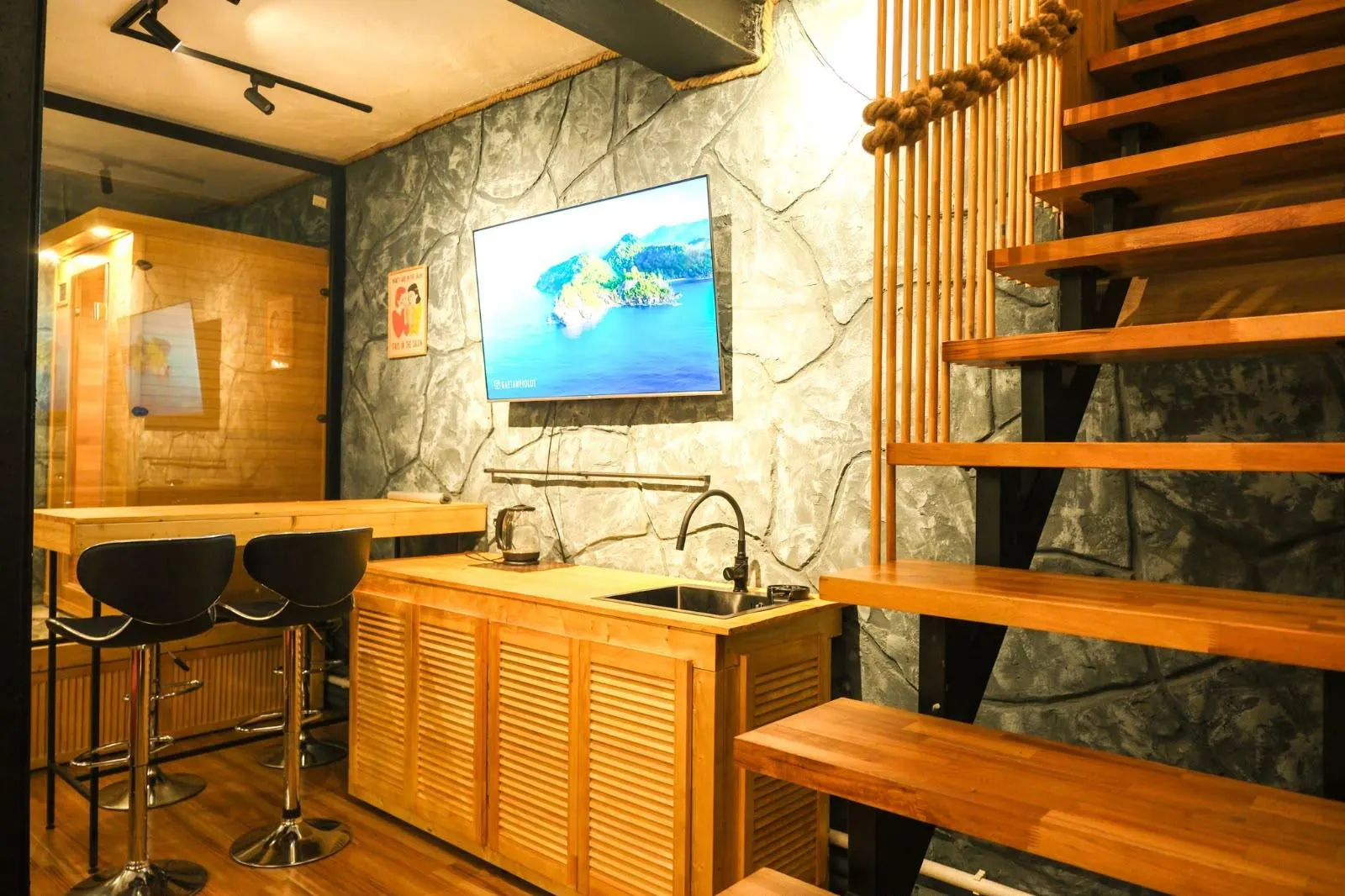 House, 3-room, 100 m²