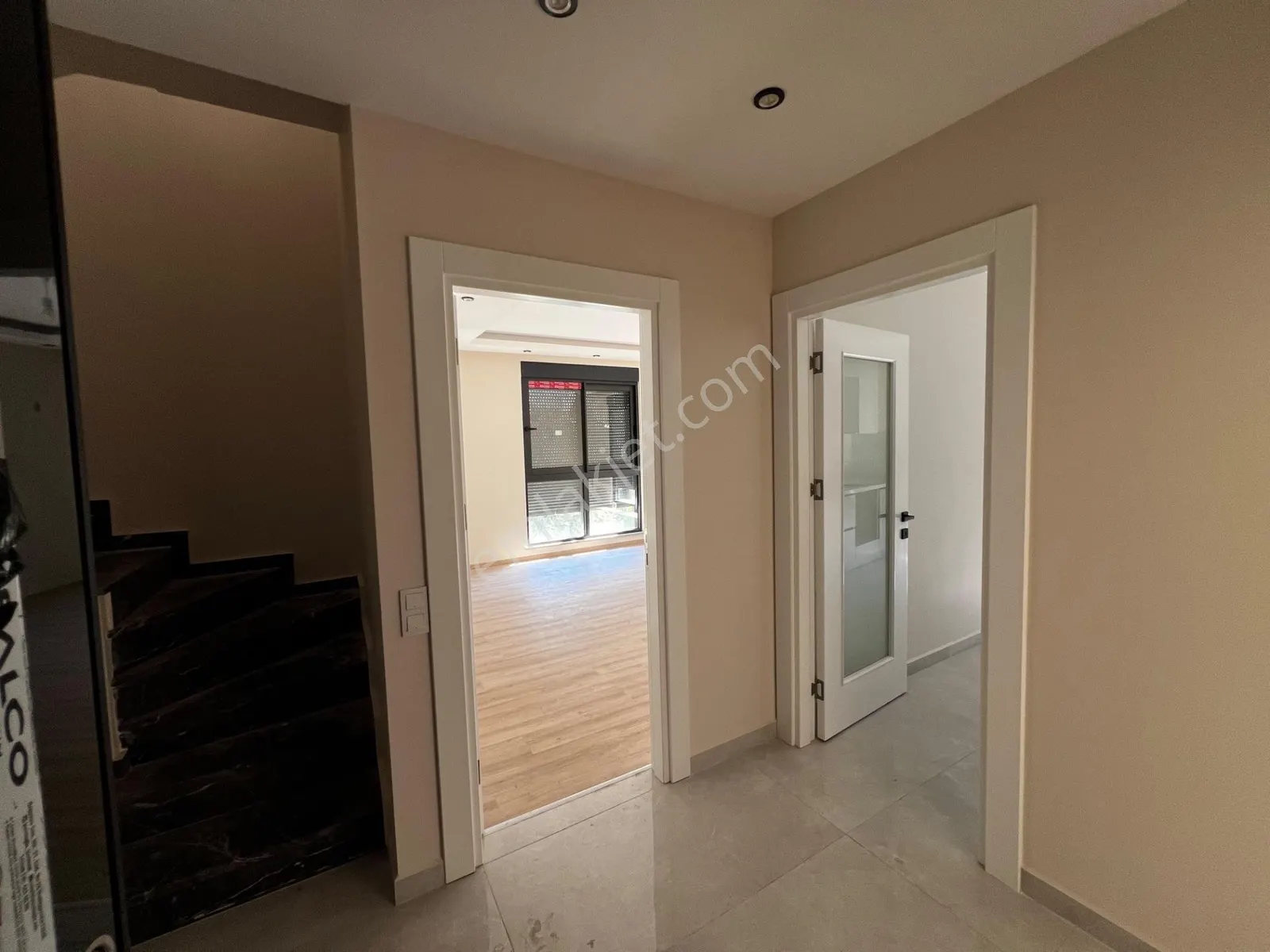 Apartment, 4-room, 140 m²
