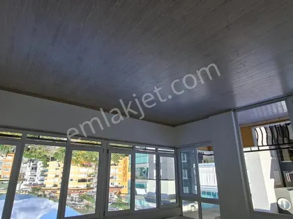 Apartment, 4-room, 145 m²