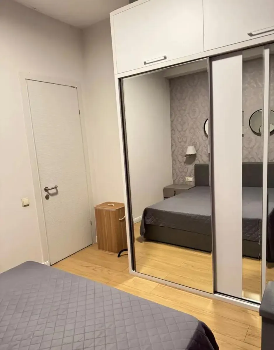 Квартира, 3-комн., 65 м²