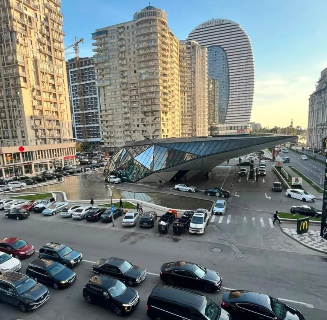 Apartment, 3-room, 108 m², Subtropic City