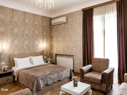 Квартира, 3-комн., 80 м²