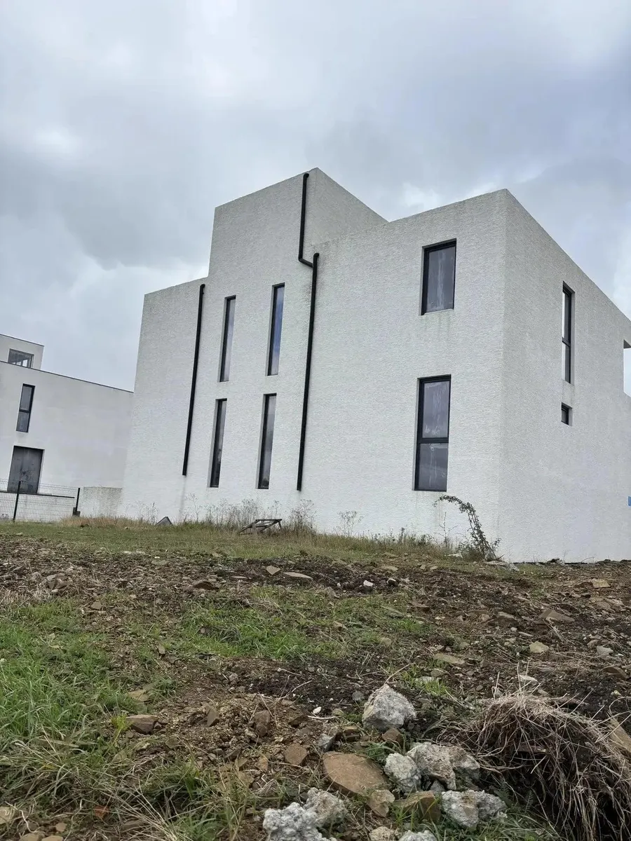 Дом, 6-комн., 400 м²