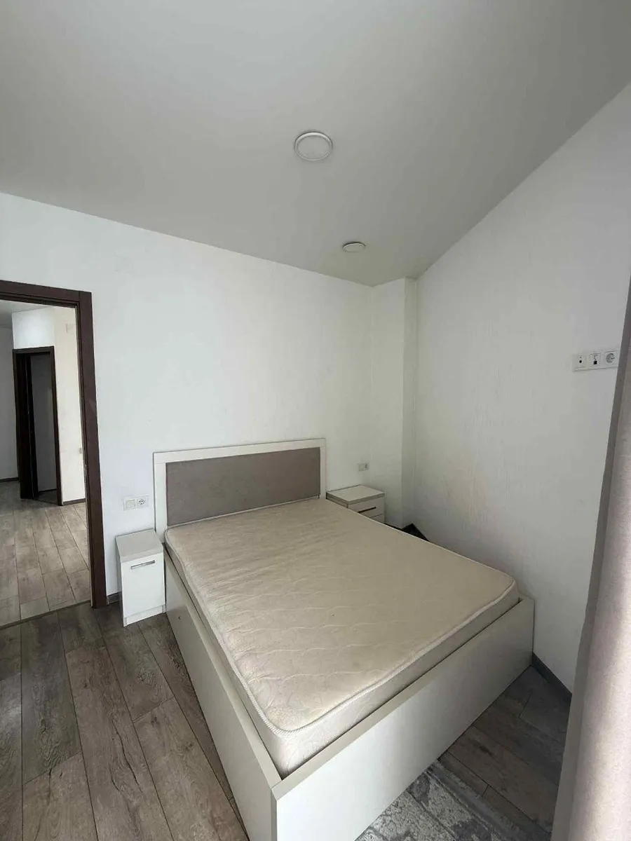 Квартира, 3-комн., 54 м², Mega City