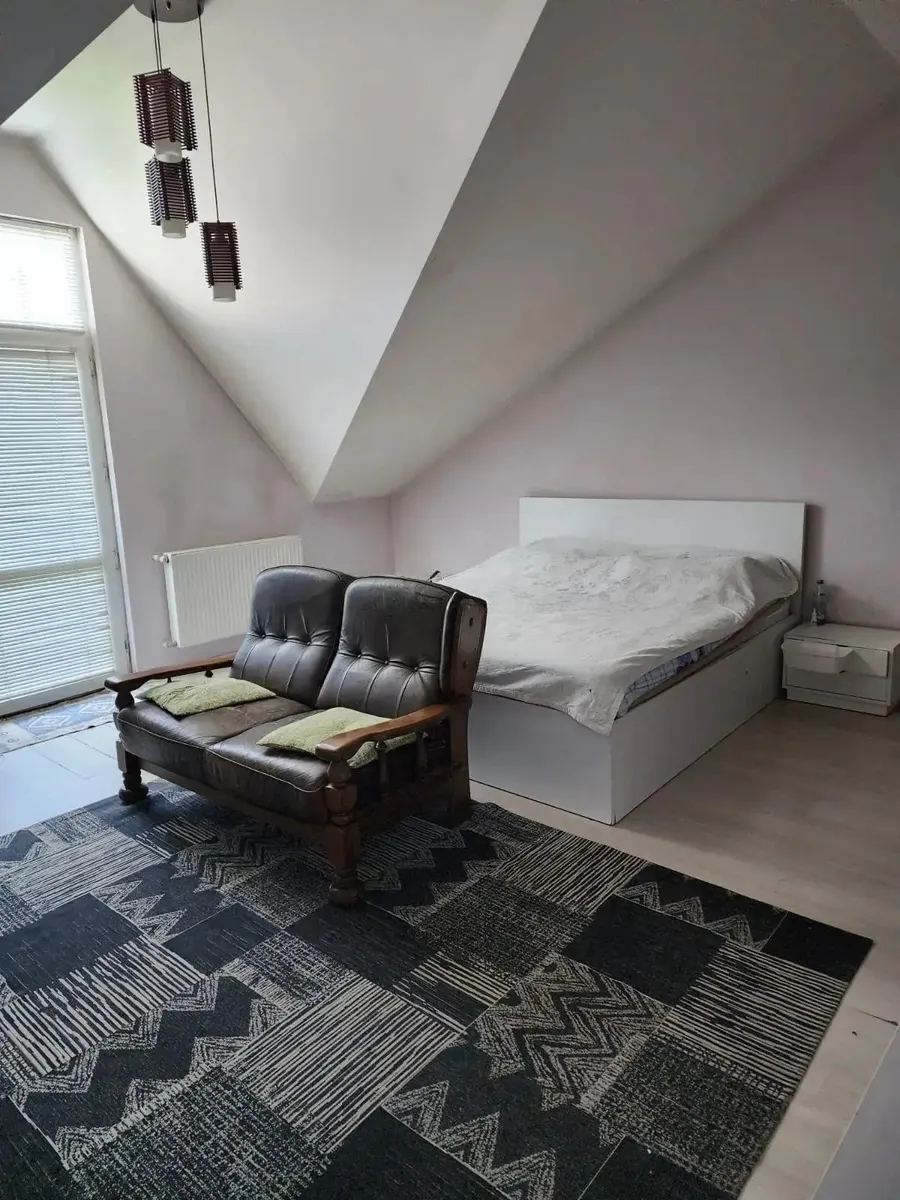 Дом, 7-комн., 240 м²