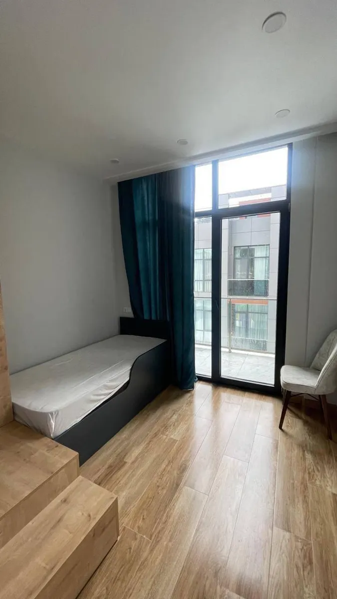 House, 4-room, 225 m²